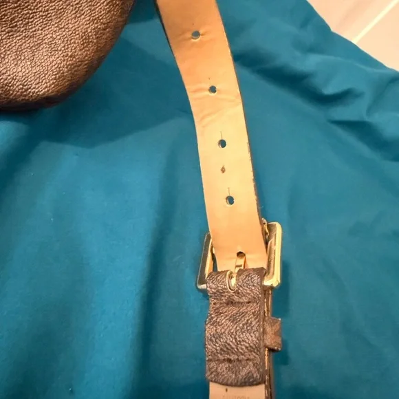 Michael Kors Brown Bag with Blue and White Stripe - Picture 4 of 9